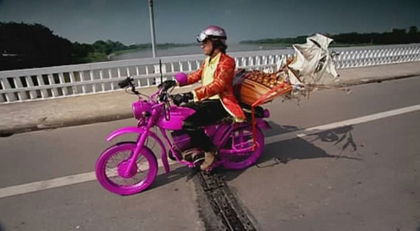 A Motorbike Trip across Vietnam involving Ridiculous Suits, Pink Amphibious & oversized Gift Kickass Trips