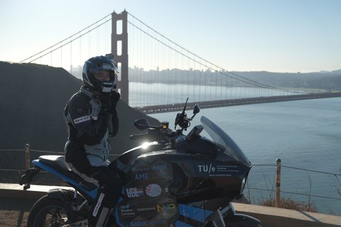 storm-wave-electric-motorbike-in-san-francisco